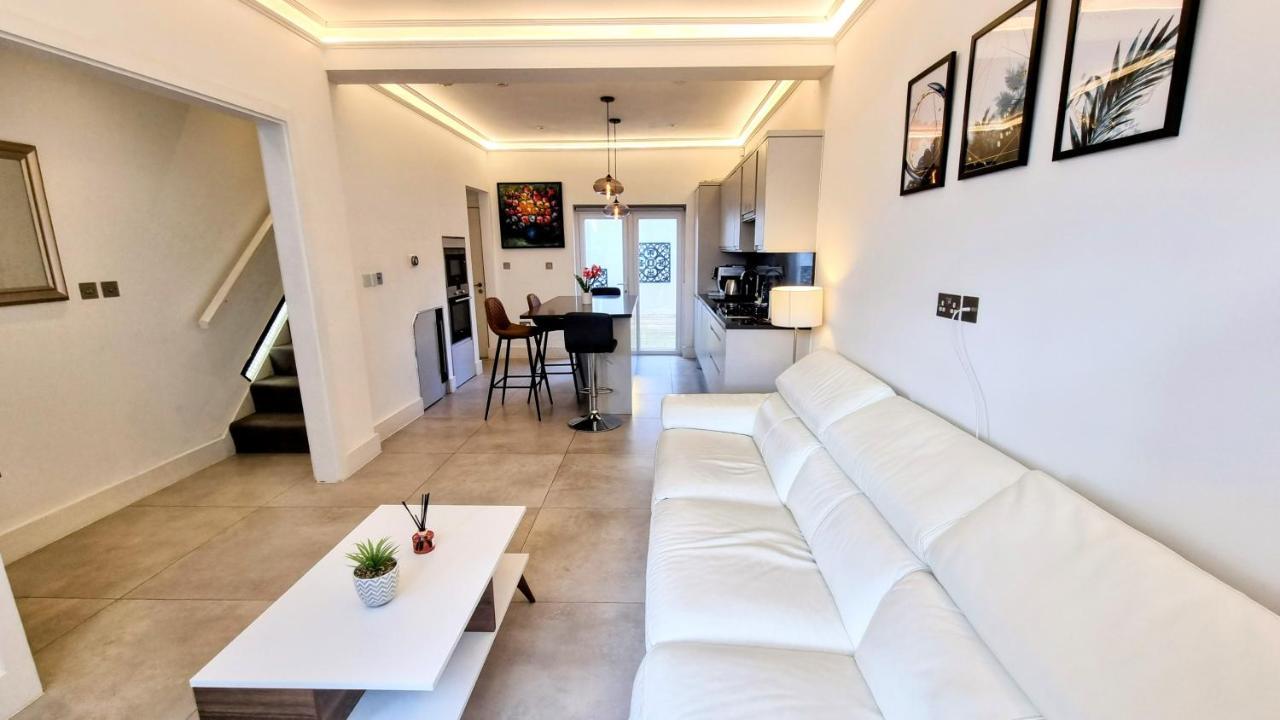 Surbiton Luxury Garden House 19 Villa Exteriör bild