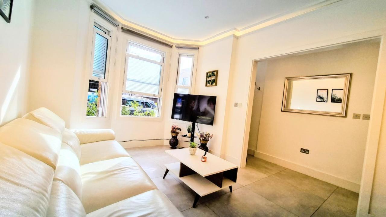 Surbiton Luxury Garden House 19 Villa Exteriör bild
